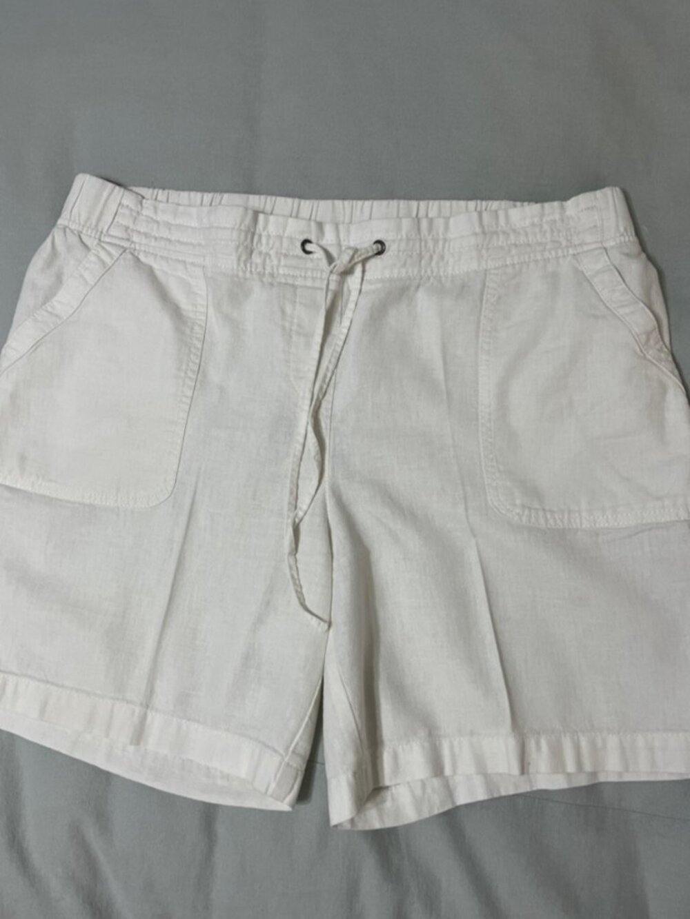 White Elastic Waist Linen Shorts